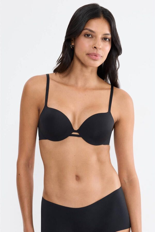 Triumph voorgevormde beugelbh Body Make-Up Illusion zwart