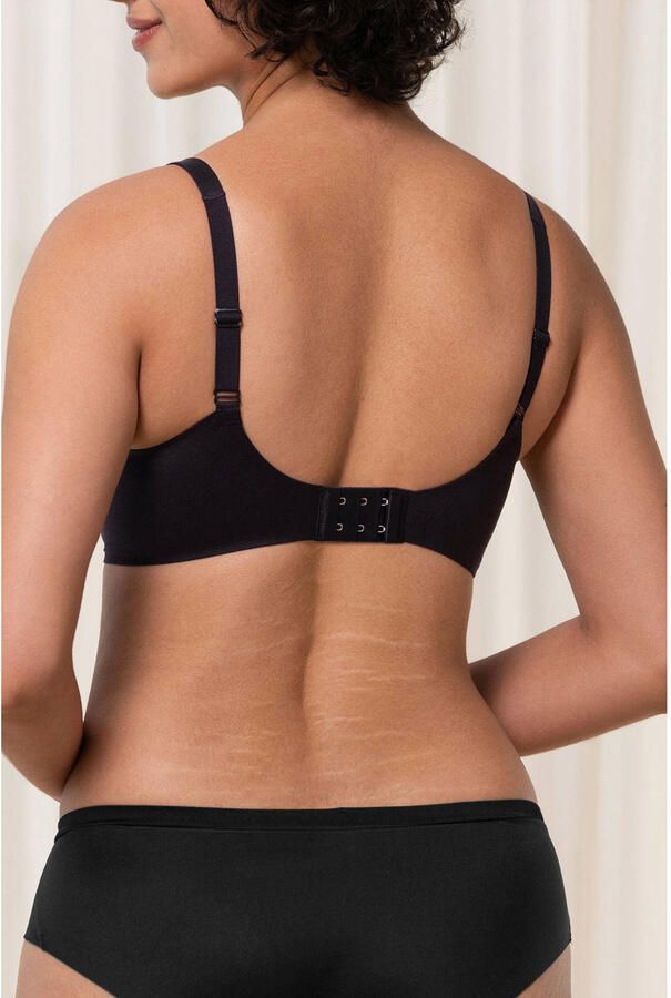 Triumph voorgevormde beugelbh Body Make-up Soft Touch zwart