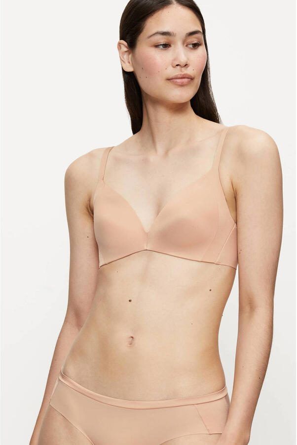 Triumph voorgevormde bh zonder beugel Body Make-Up Soft Touch lichtbeige - Foto 3