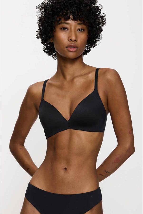 Triumph voorgevormde bh zonder beugel Body Make-Up Soft Touch zwart - Foto 2