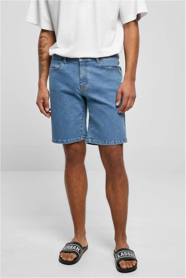 Urban Classics relaxed short light blue washed
