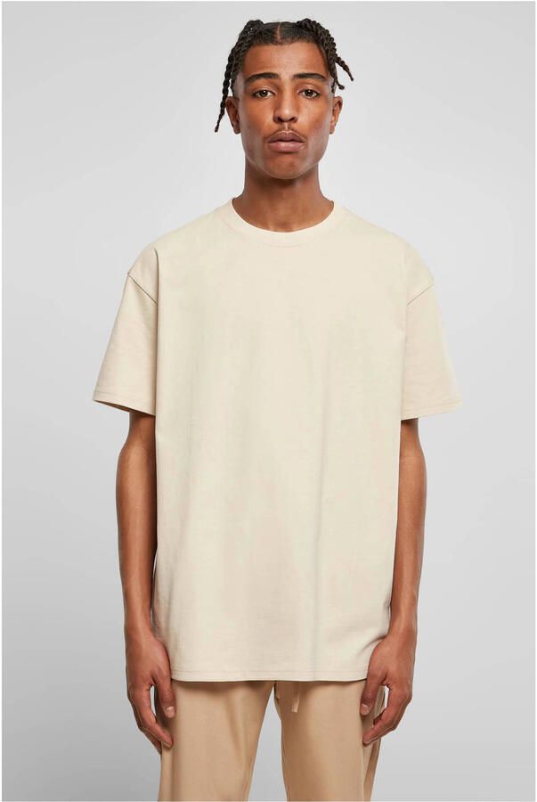 Urban Classics Heavy Oversized Tee T-Shirts & Polo's in beige formaten: XS
