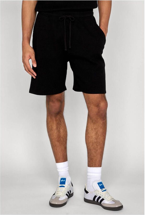 Urban Classics regular casual short zwart