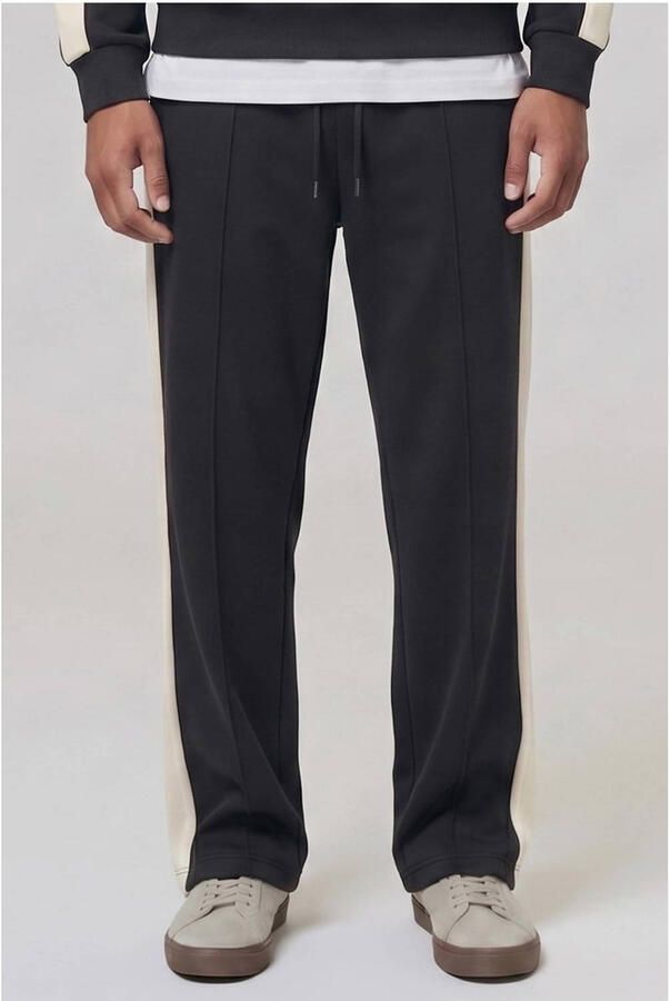 Urban Classics relaxed fit gestreepte piqué joggingbroek zwart