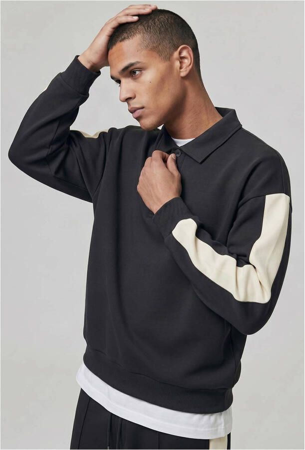 Urban Classics relaxed fit gestreepte sweater zwart