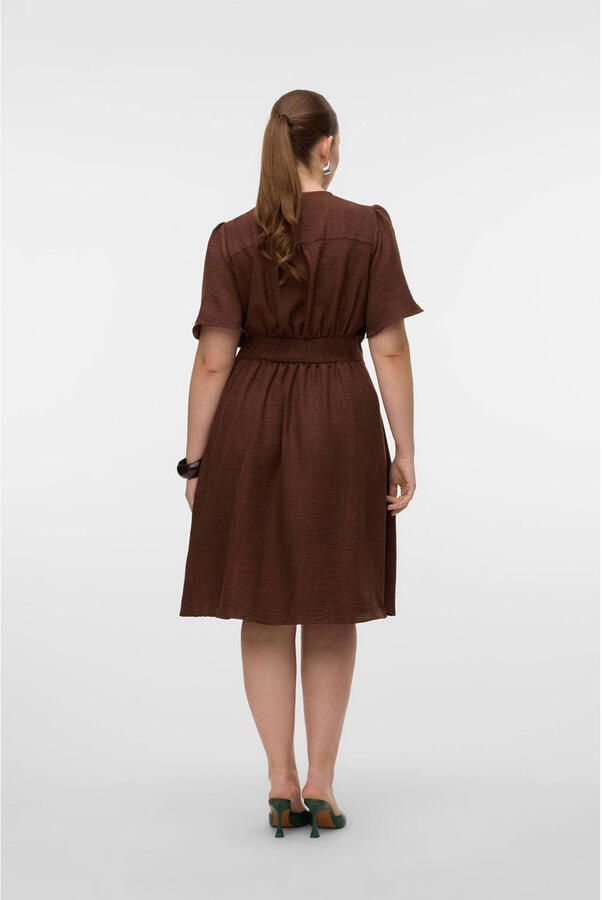 VERO MODA CURVE midi jurk bruin - Foto 3
