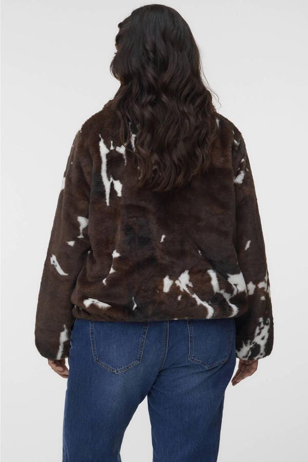 VERO MODA CURVE Plus Size faux fur jas met koeienprint bruin - Foto 3
