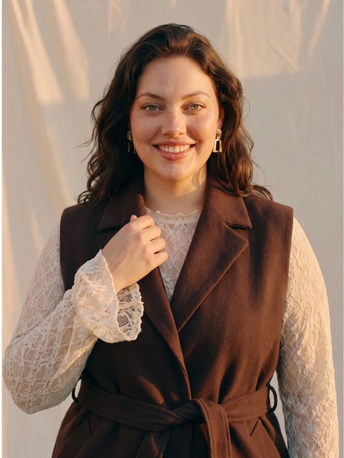 VERO MODA CURVE Plus Size gilet bruin