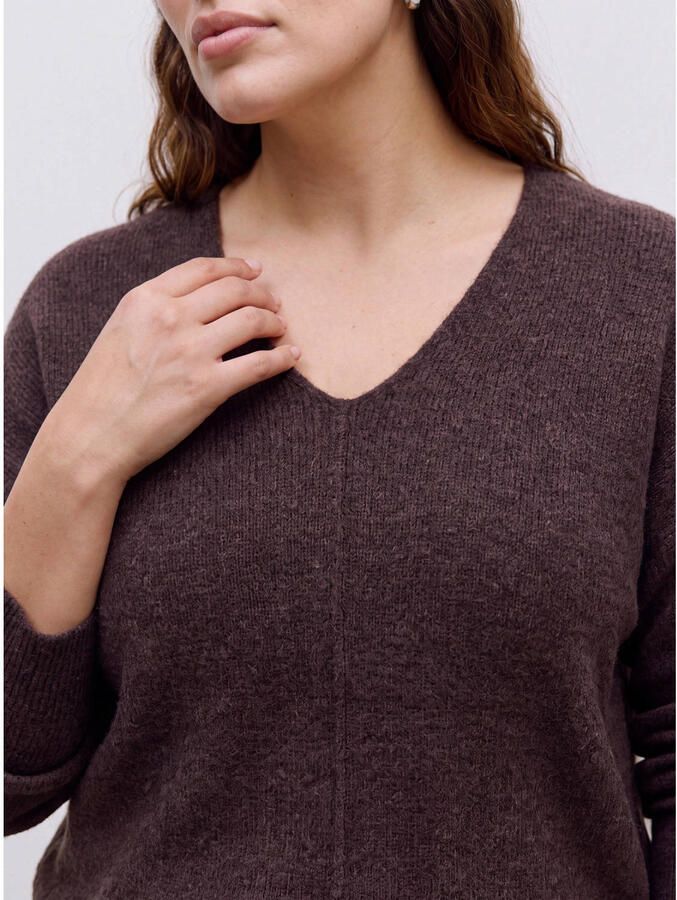 VERO MODA CURVE rechtvallende gebreide gemêleerde pullover Plus Size bruin - Foto 2