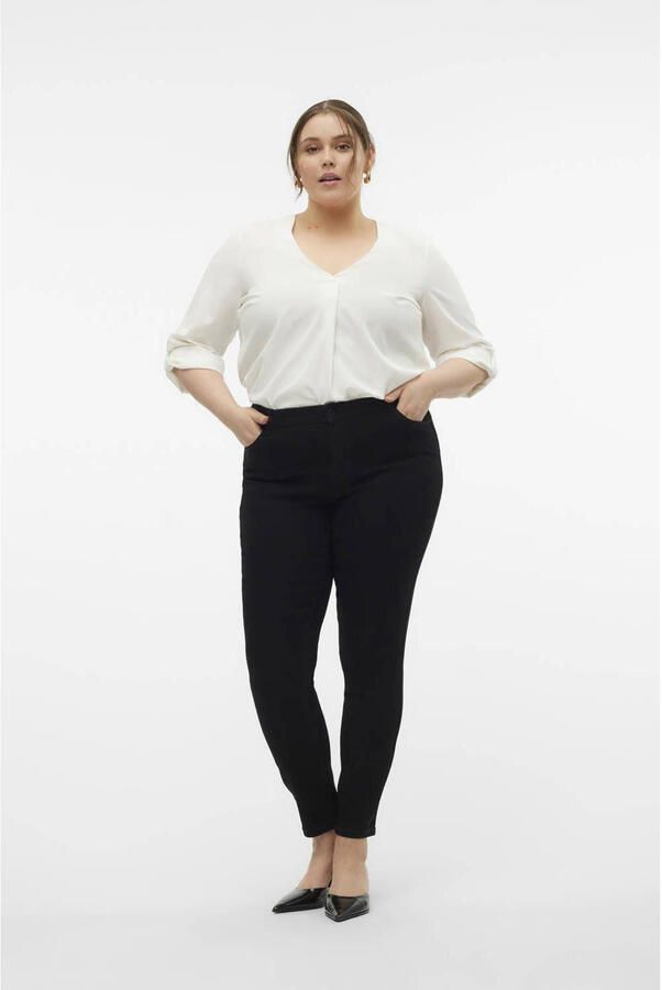 Vero Moda Curve Skinny fit jeans VMCELLY MR SKINNY JEANS BLK CUR NOOS