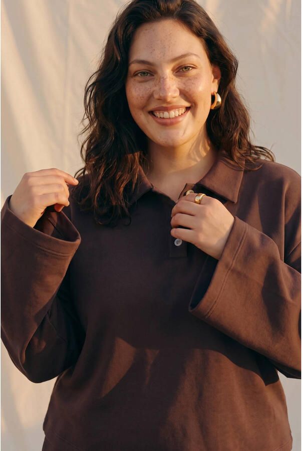 VERO MODA CURVE x Wehkamp sweater Plus Size donkerbruin - Foto 3