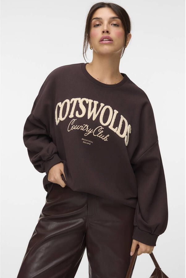 VERO MODA CURVE x Wehkamp sweater Plus Size met tekst donkerbruin