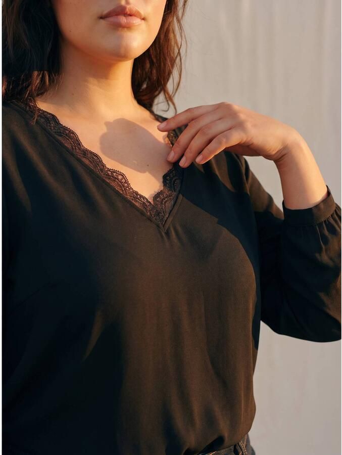 VERO MODA CURVE top Plus Size zwart - Foto 2