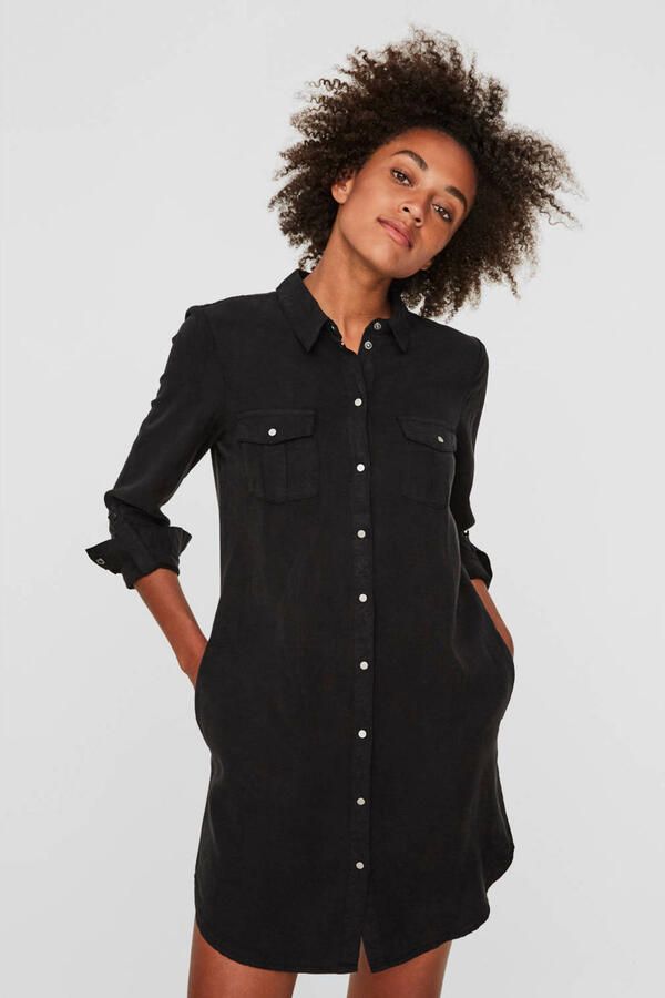 Vero moda soepele zwarte lyocell blouse jurk drukknopen
