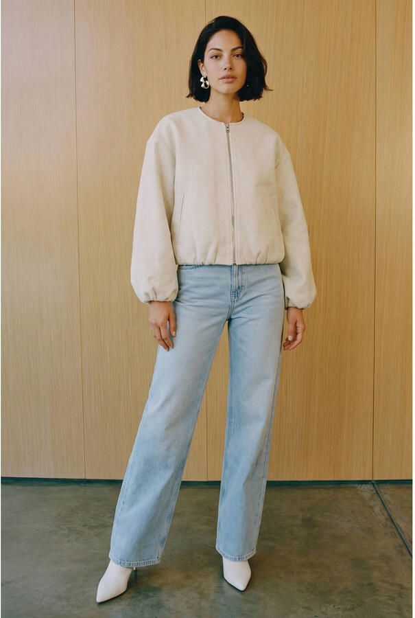 Vero Moda regular fit bomberjack in viltlook model 'CHLOE'