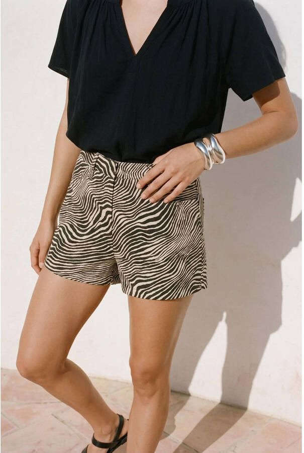 VERO MODA denim regular waist short met panterprint