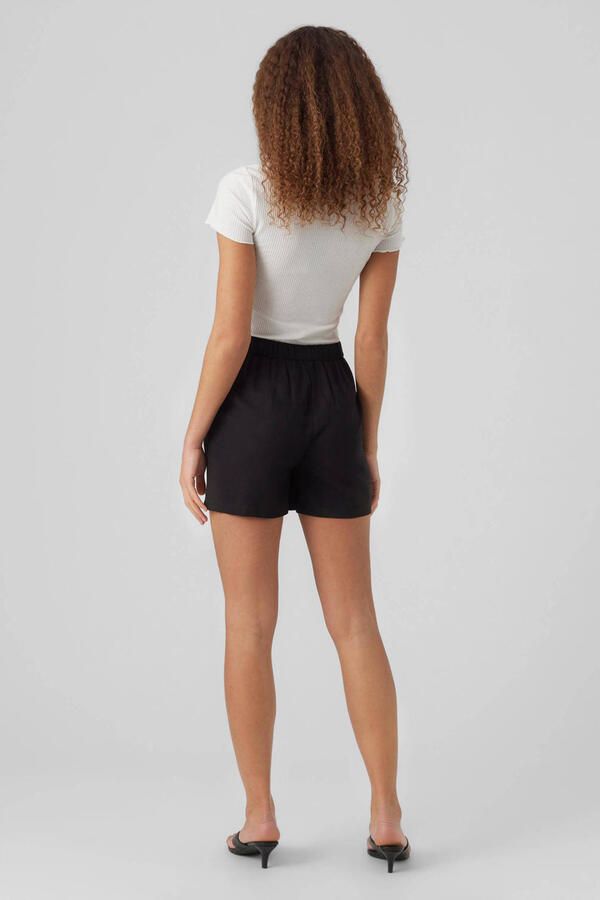 Vero Moda Regular fit korte broek van een mix van viscose en linnen model 'JESMILO' - Foto 2