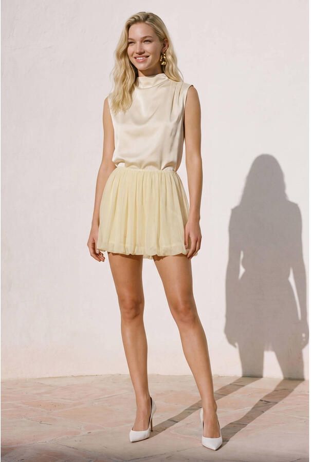 VERO MODA korte rok met plooien lichtgeel