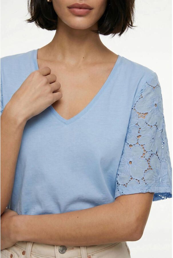 VERO MODA T-shirt broderie lichtblauw - Foto 2