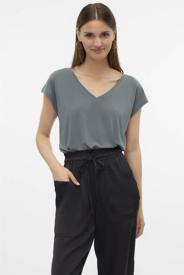 Vero Moda Shirt met V-hals VMFILLI SS V-NECK TEE GA NOOS in een materialenmix met tencel™ modal