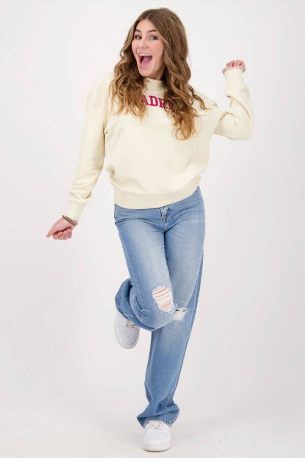 Vingino x Senna Bellod sweater Luna met tekst beige roze