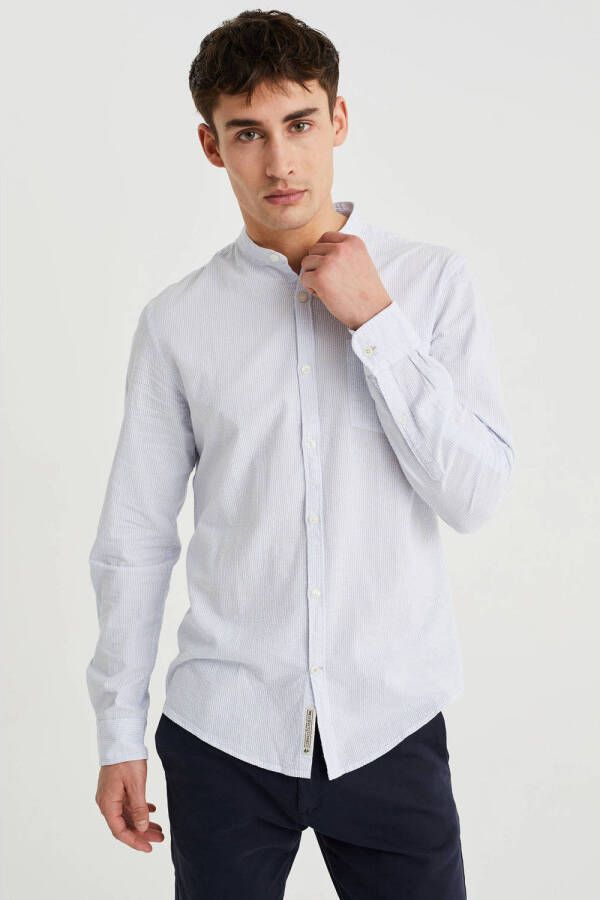 WE Fashion gestreept slim fit overhemd dusty blue