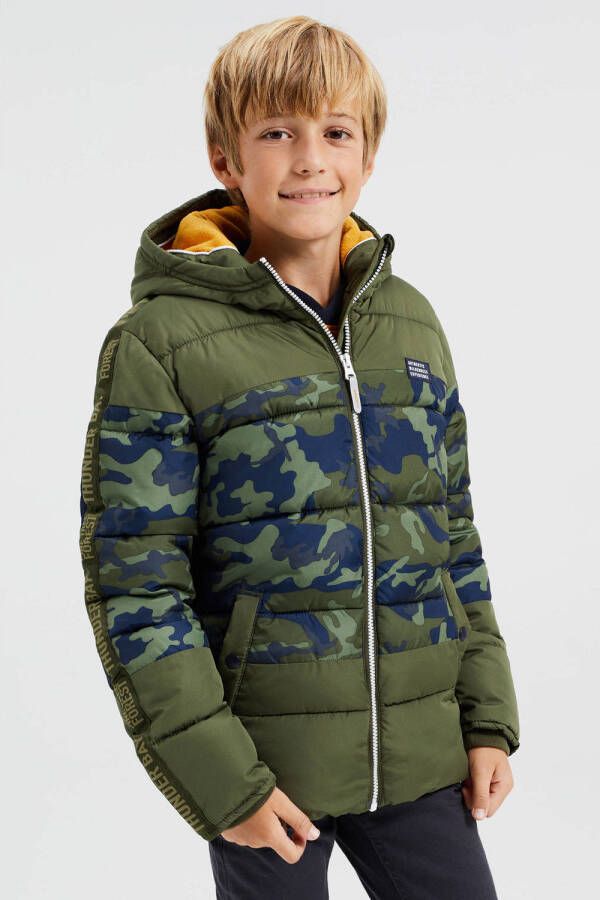 WE Fashion gewatteerde winterjas met camouflageprint groen Jongens Polyester Capuchon 110 116