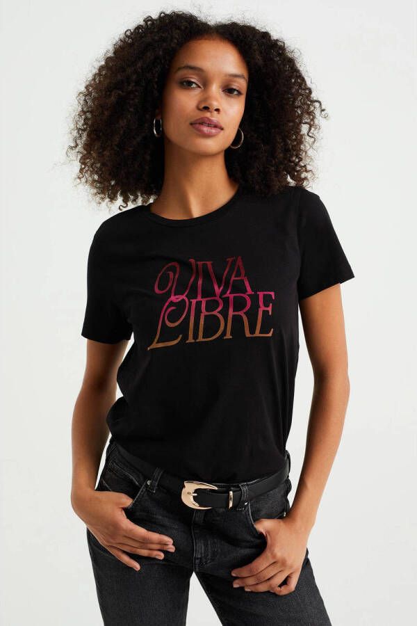 WE Fashion T-shirt met tekst zwart