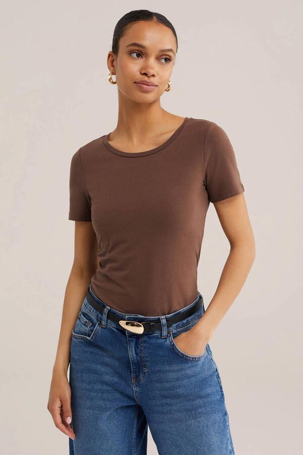 WE Fashion aansluitend T-shirt bruin