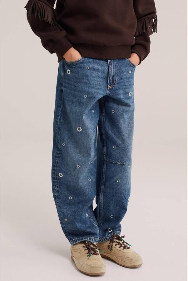 WE Fashion barrel jeans met studs easy blue denim
