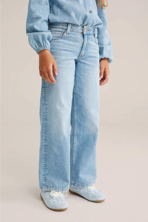 WE Fashion Blue Ridge relaxed straight leg jeans light blue denim