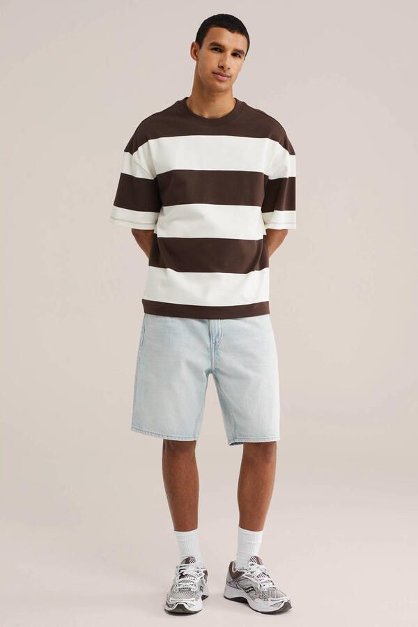 WE Fashion boxy gestreepte T-shirt bruin