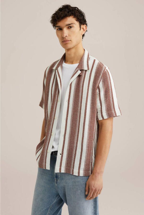 WE Fashion comfort gestreepte casual overhemd brique