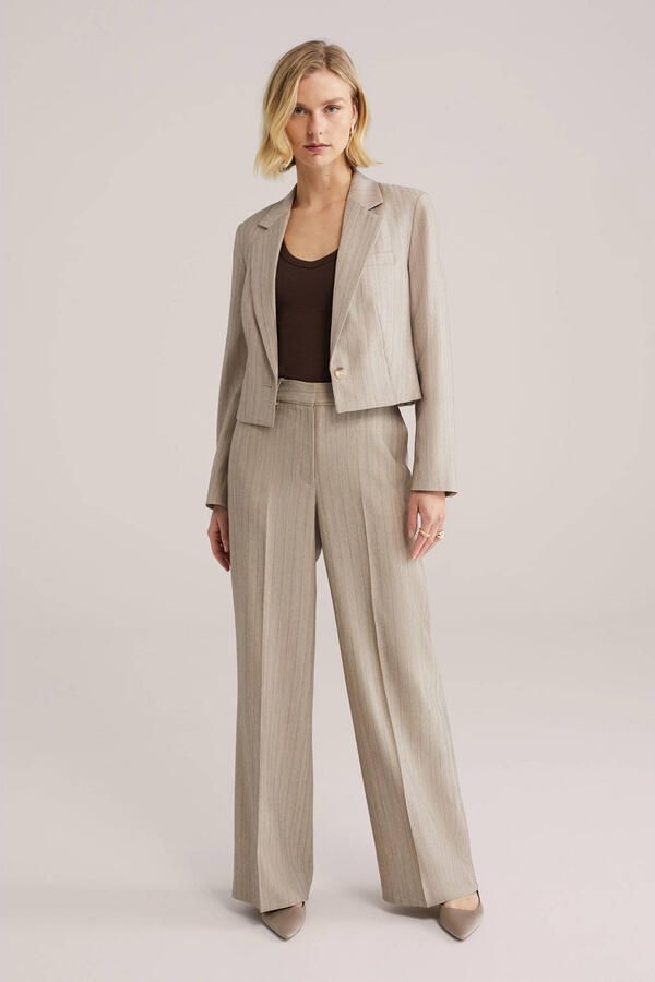 WE Fashion cropped blazer met krijtstreep grijsbruin - Foto 2