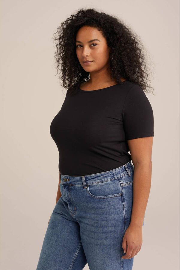 WE Fashion Curve T-shirt zwart