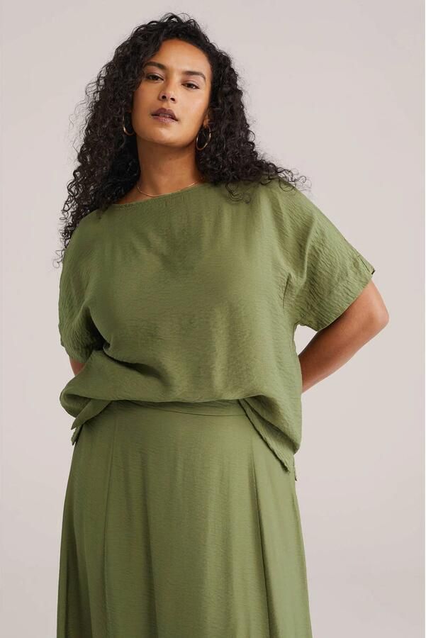 WE Fashion Curve top olijfgroen
