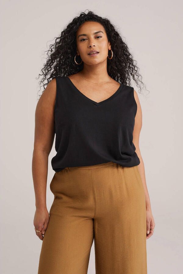 WE Fashion Curve top zwart