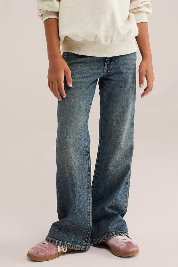 WE Fashion flared jeans mediumblauw