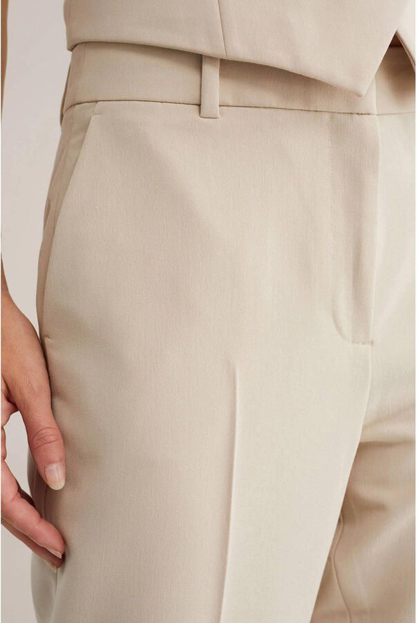 WE Fashion flared regular waist pantalon beige - Foto 2