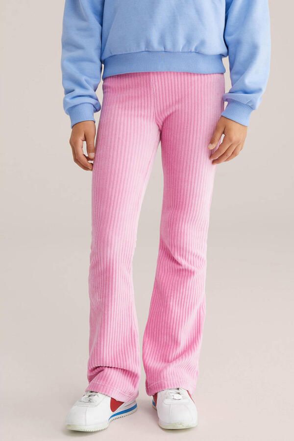 WE Fashion fluwelen flared broek roze