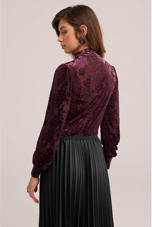 WE Fashion fluwelen top met print aubergine - Foto 2