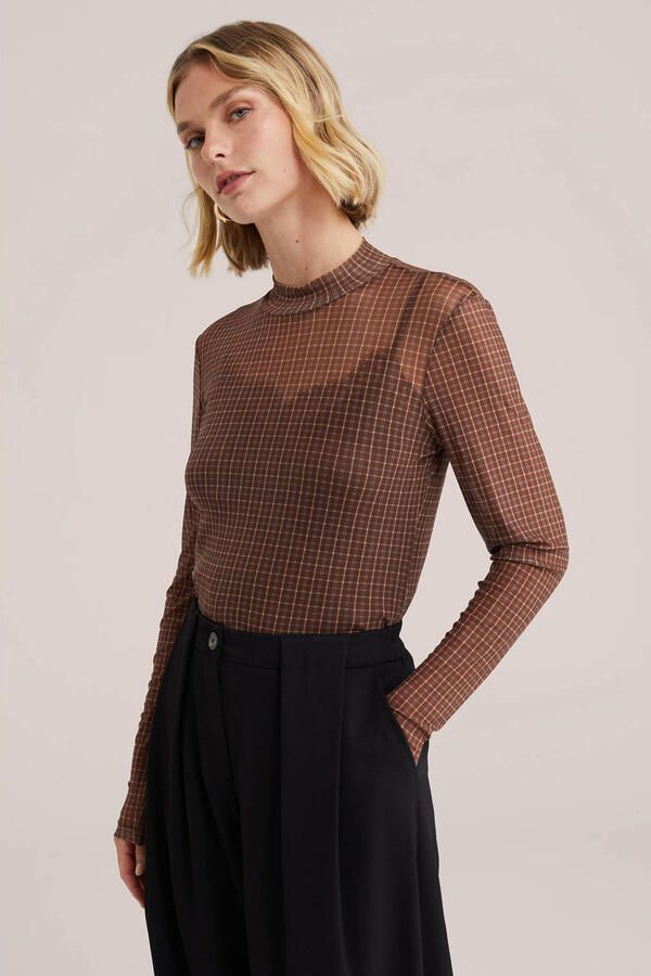 WE Fashion geruite top bruin