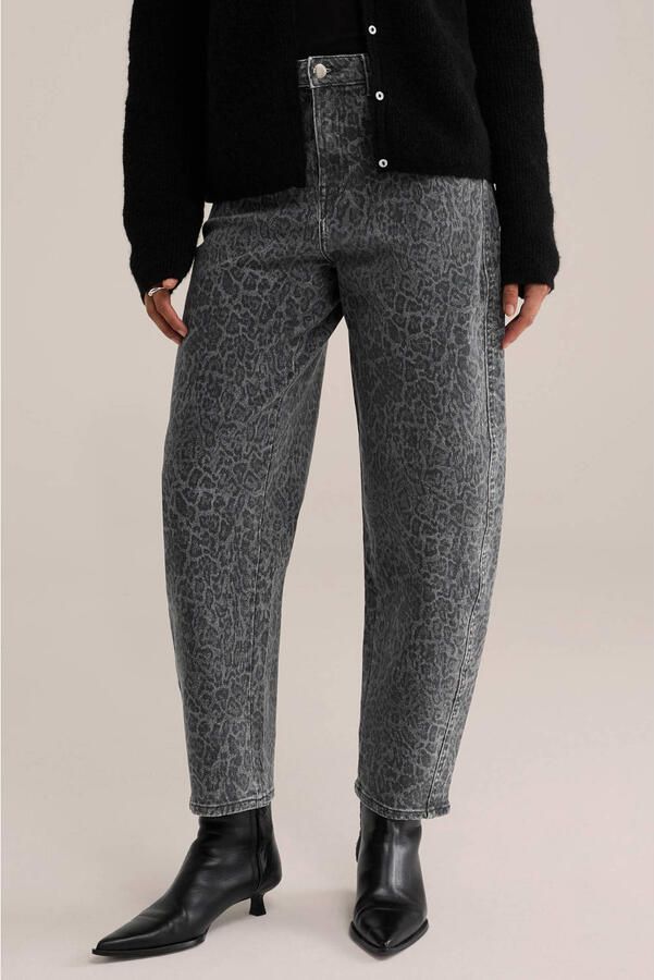 WE Fashion barrel jeans met panterprint grijs zwart