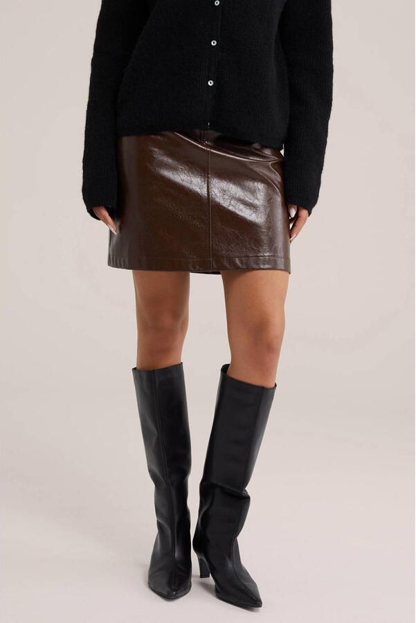WE Fashion imitatieleren korte rok bruin