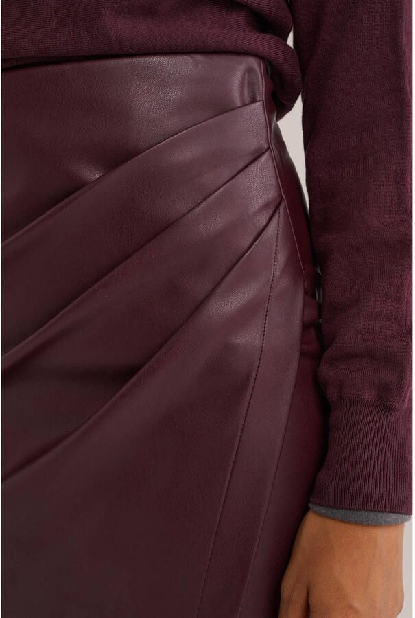 WE Fashion imitatieleren rok donkerrood
