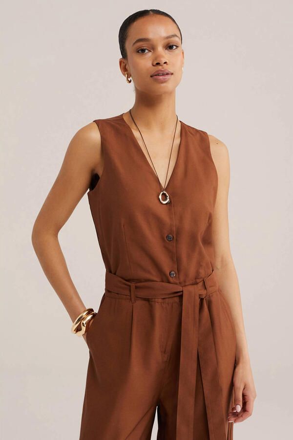 WE Fashion jumpsuit met ceintuur lichtbruin