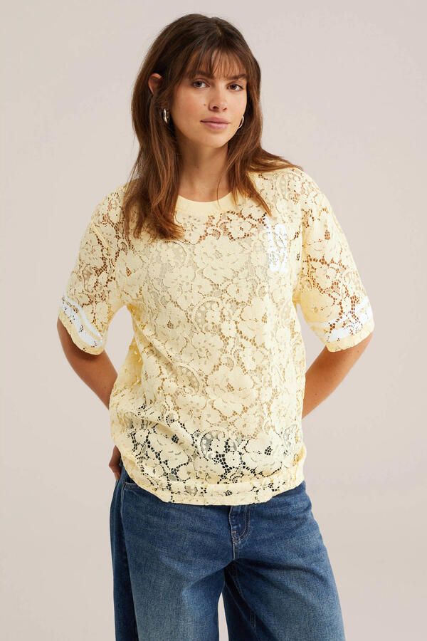 WE Fashion kanten T-shirt lichtgeel