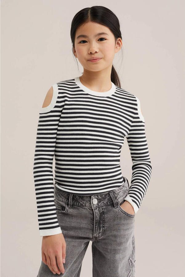 WE Fashion katoenen gestreepte gebreide trui met cut-out ecru