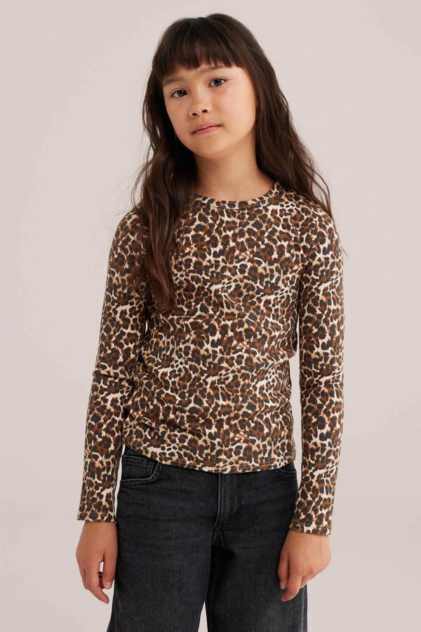 WE Fashion longsleeve met panterprint bruin