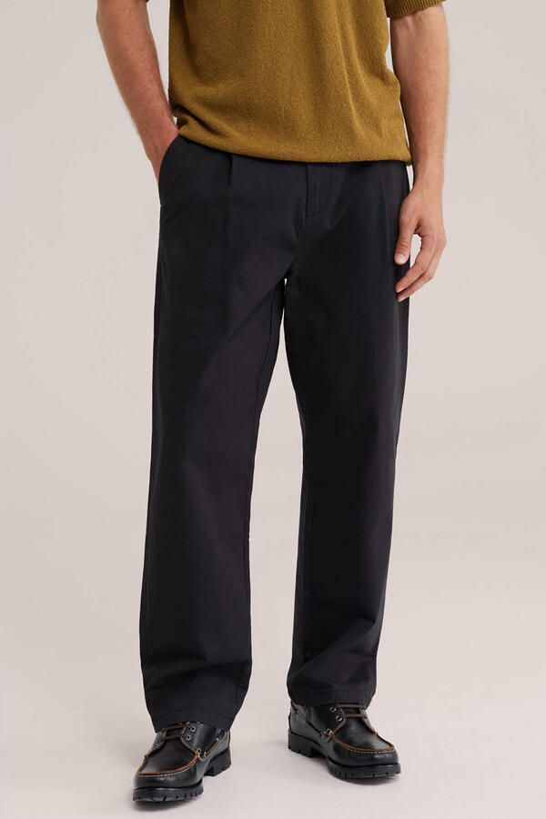 WE Fashion loose fit chino zwart